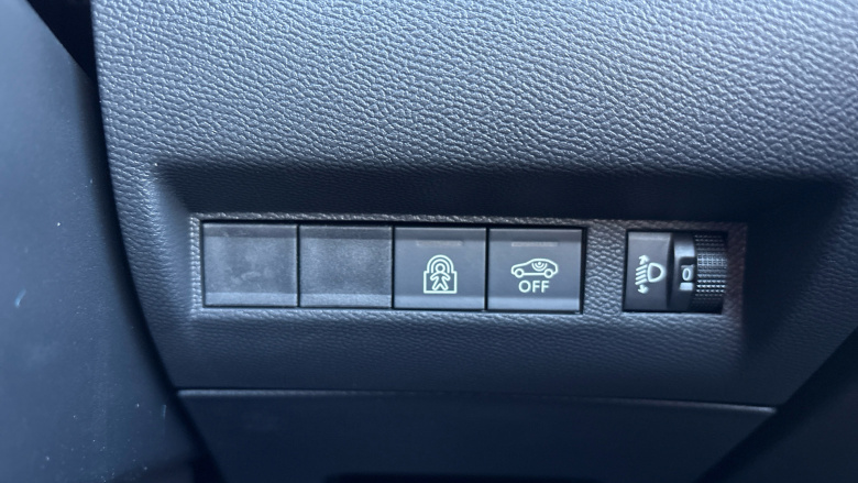 Peugeot 208 1.2 Hybrid 110 Allure 5dr e-DSC6 Petrol Hatchback